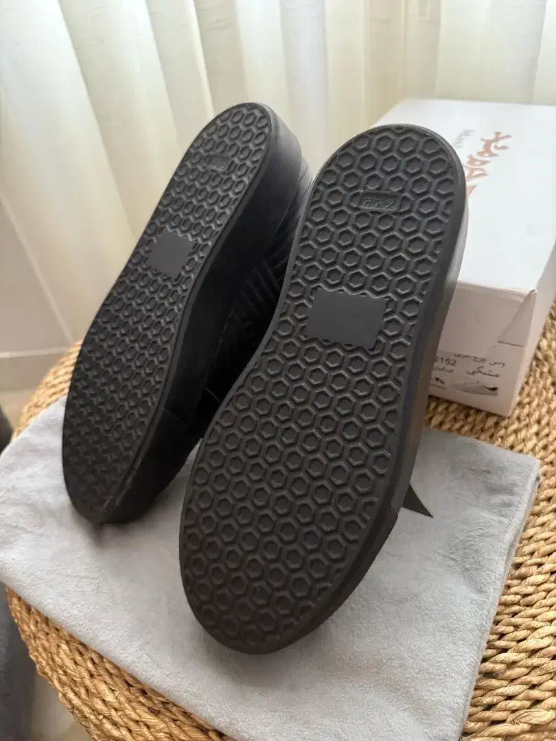 کفش راحتی زنانه چرم مشهد|کیف، کفش، کمربند|قزوین, |دیوار