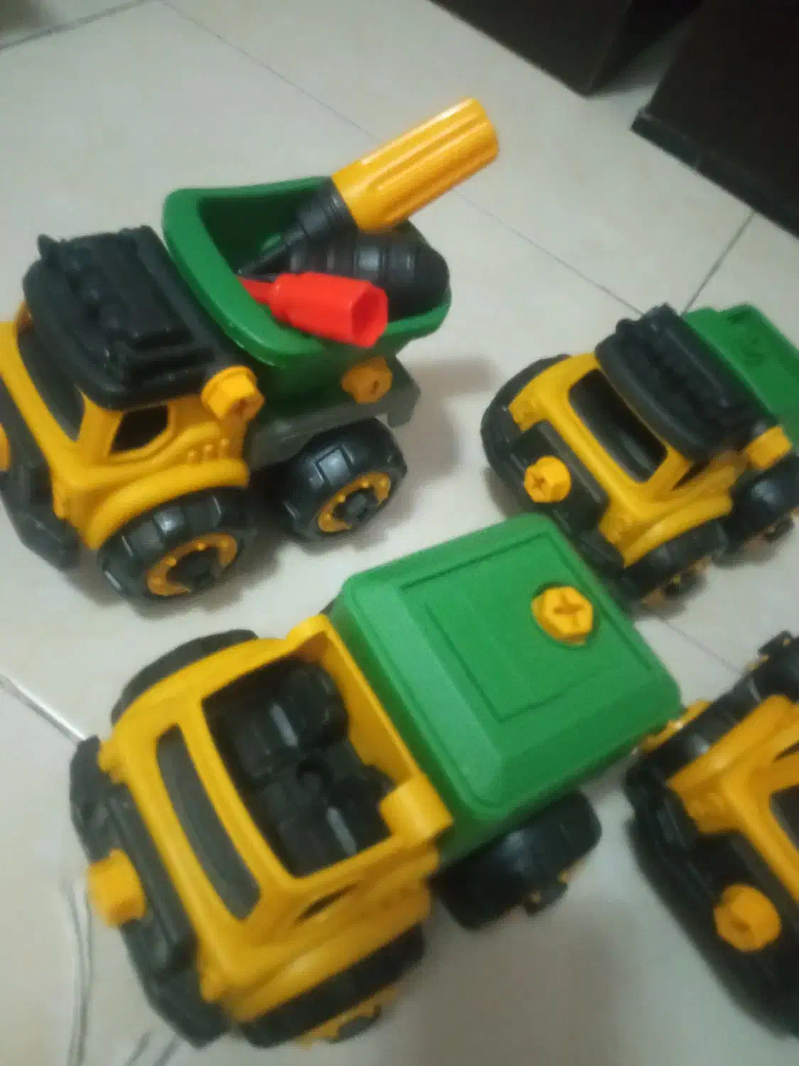 اسباب بازی نو|اسباببازی|گلبهار, شهر جدید گلبهار|دیوار