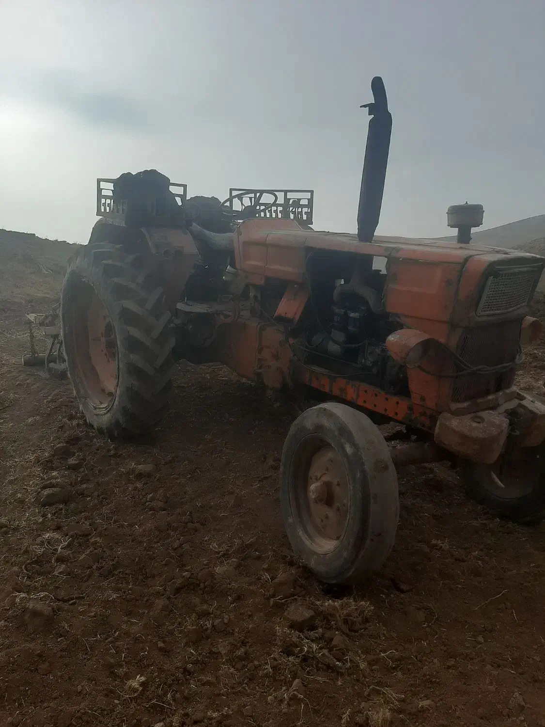 تراکتور رومانی مدل ۶۳جک قدیم|خودرو سنگین|باغ حلی, |دیوار