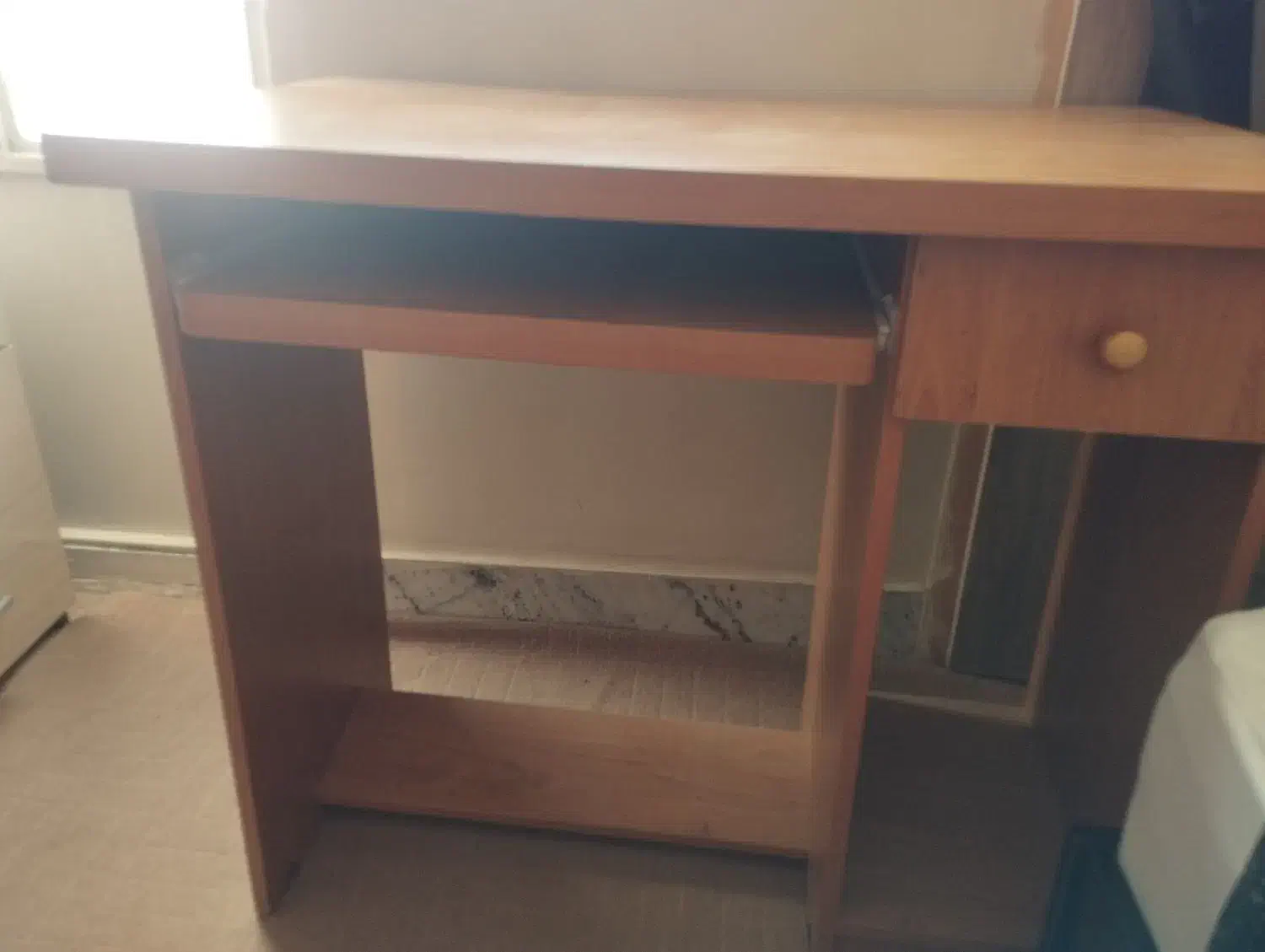 میز کامپیوتر|میز تحریر و کامپیوتر|سبزوار, امیر کبیر|دیوار