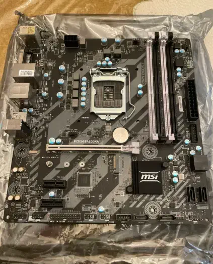 باندل Msi B250M Bazooka + Intel i3 7100|قطعات و لوازم جانبی رایانه|اصفهان, هزارجریب|دیوار