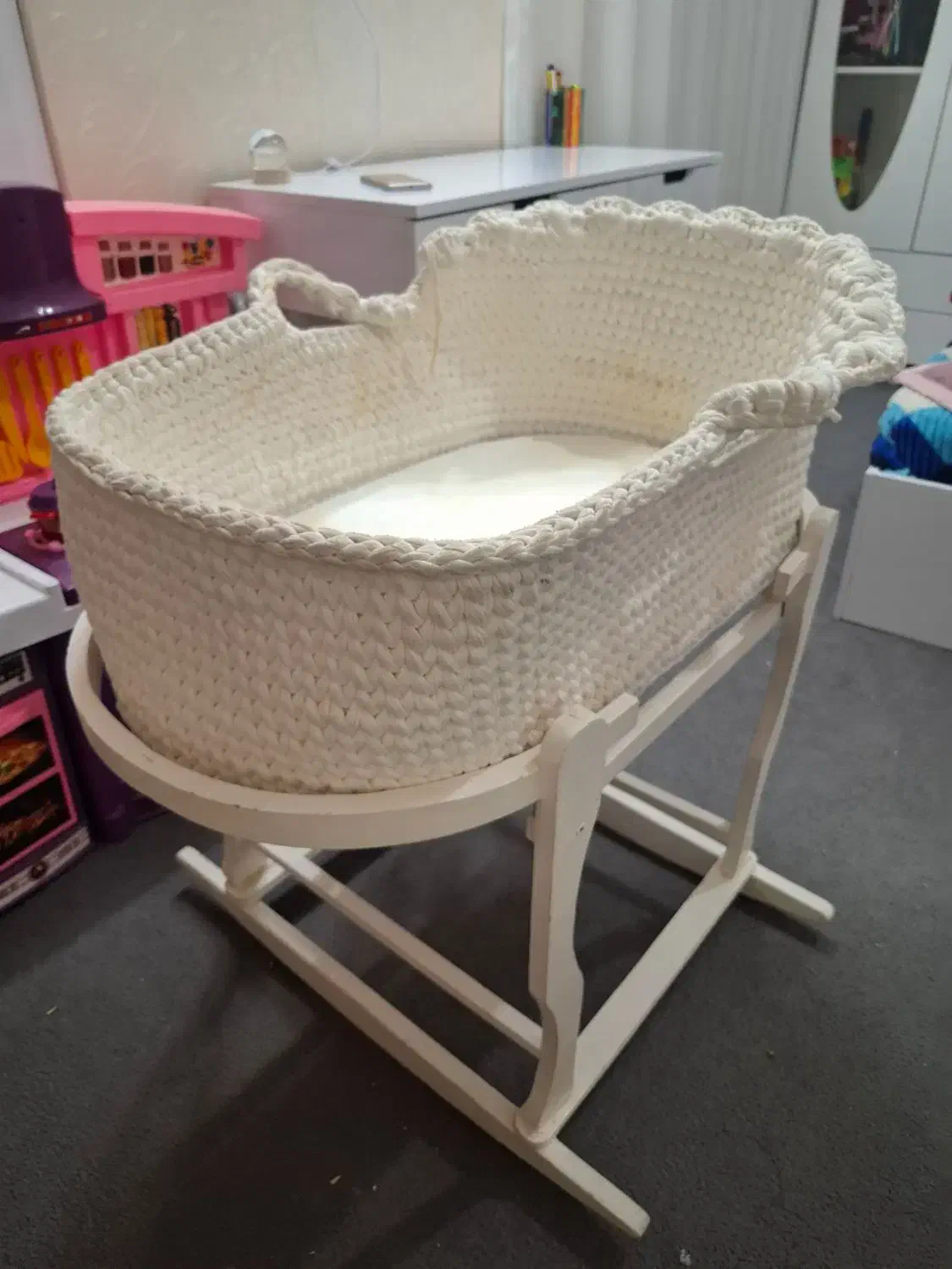 گهواره|تخت و صندلی بچه|زبرخان, |دیوار