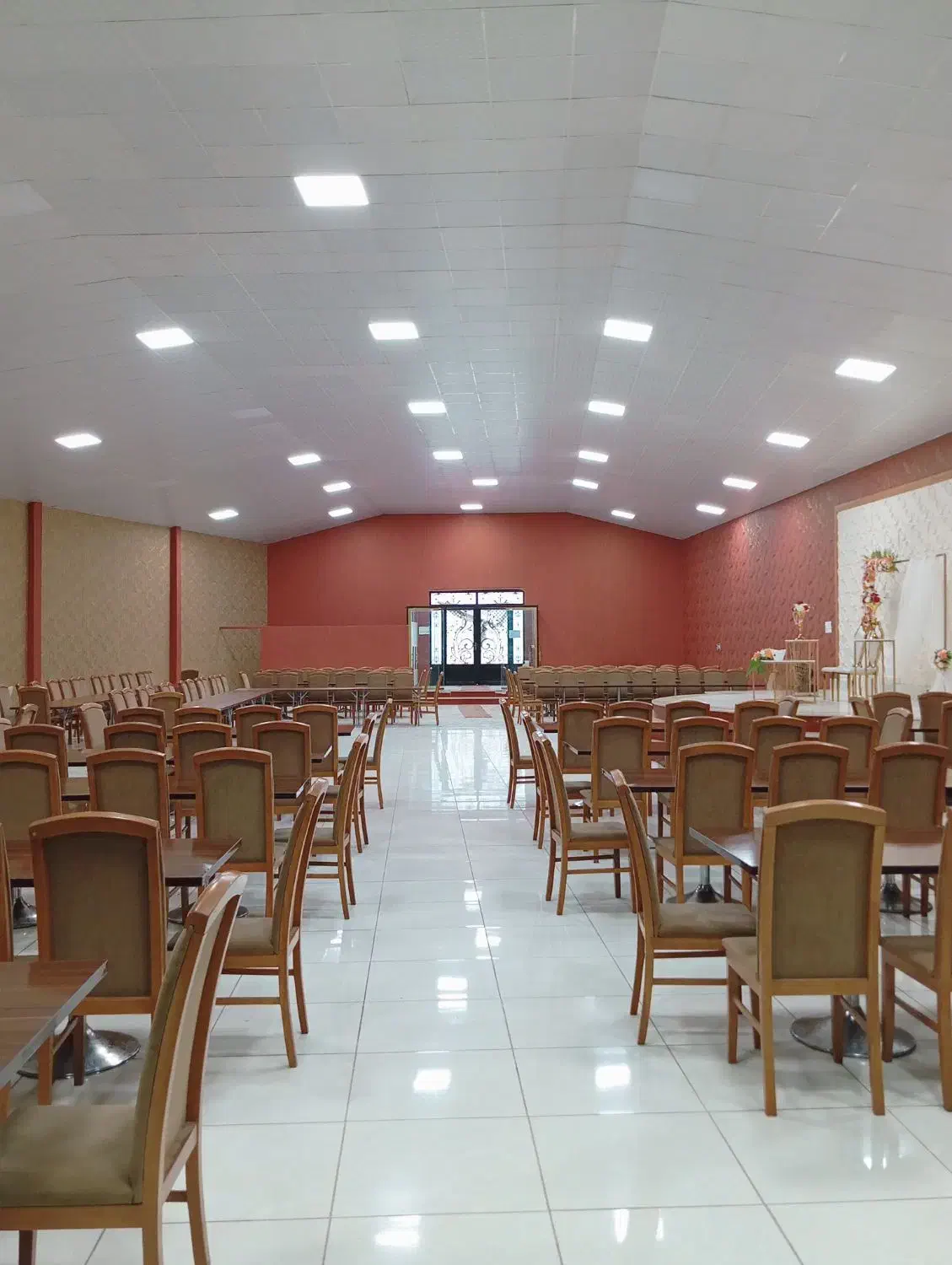 تالار باغ بهشت|خدمات پذیرایی، مراسم|خواجه, |دیوار