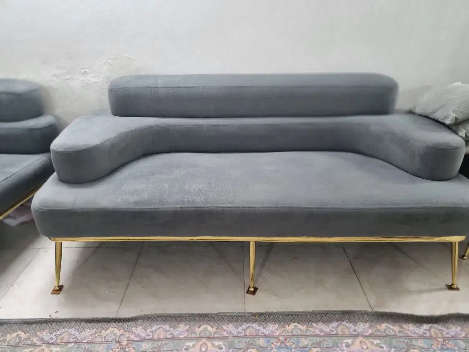 مبل پنج نفره همراه با میز|مبلمان اداری|مشهد, کوی المهدی|دیوار