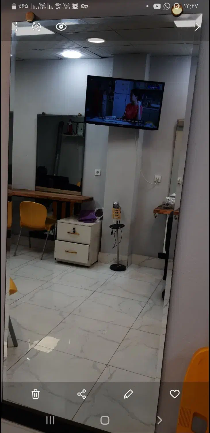 آیینه قدی|آینه|ساری, |دیوار