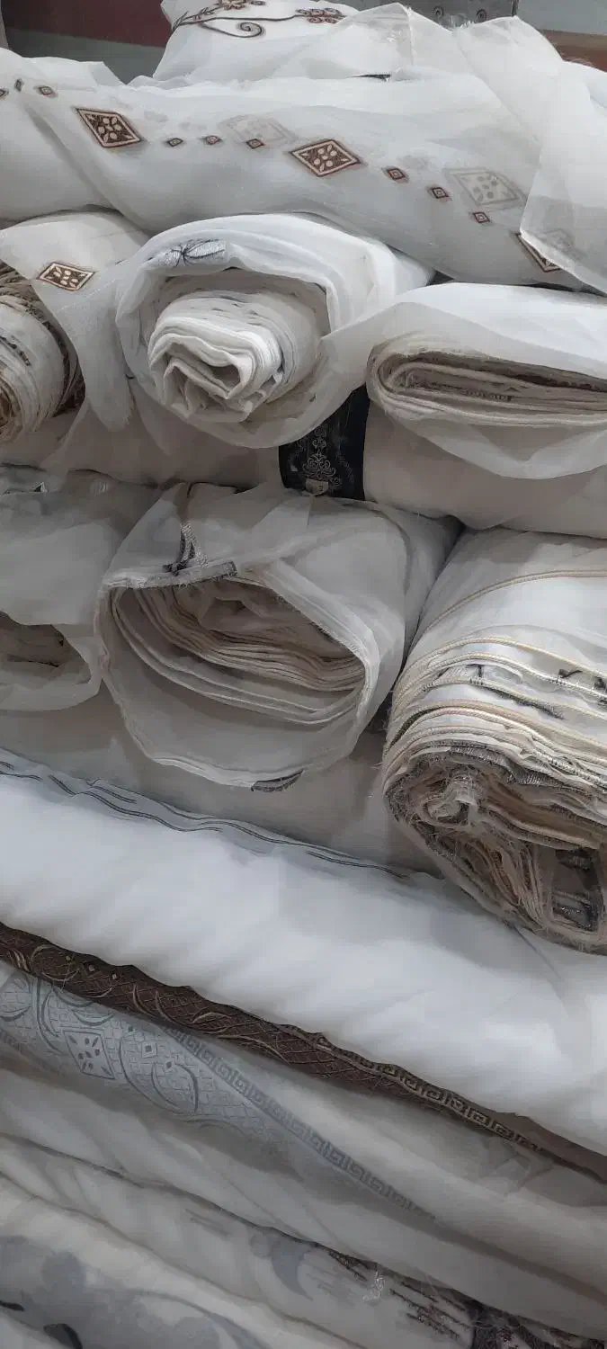 حراج پارچه حریر ترک پرده ای طرح عمودی|پرده، رانر، رومیزی|بوشهر, |دیوار