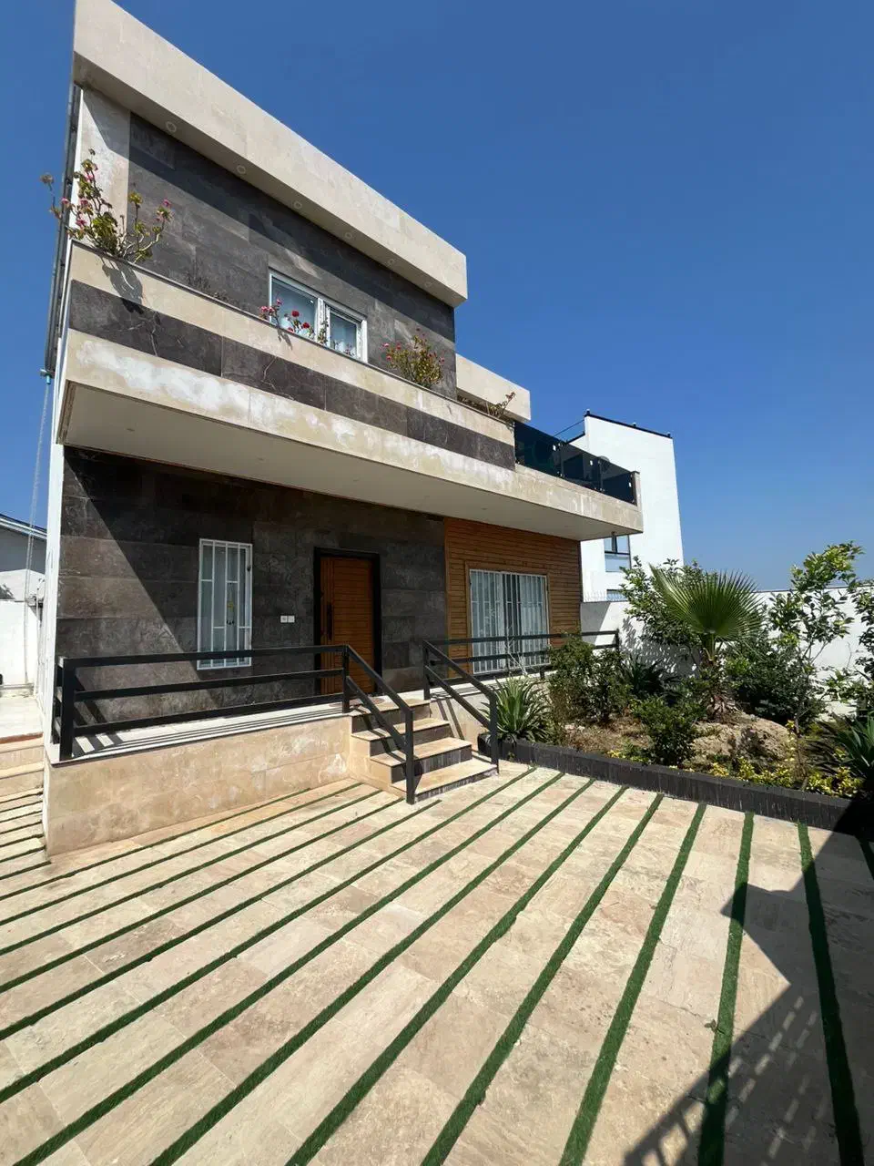 دوبلکس مبله استخردار/فول مبله/بافت شهری/زیرقیمت|فروش خانه و ویلا|نوشهر, |دیوار