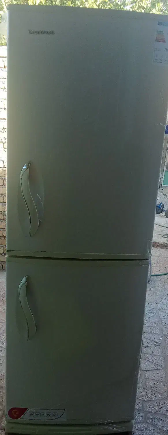 یخچال|یخچال و فریزر|بروجرد, |دیوار