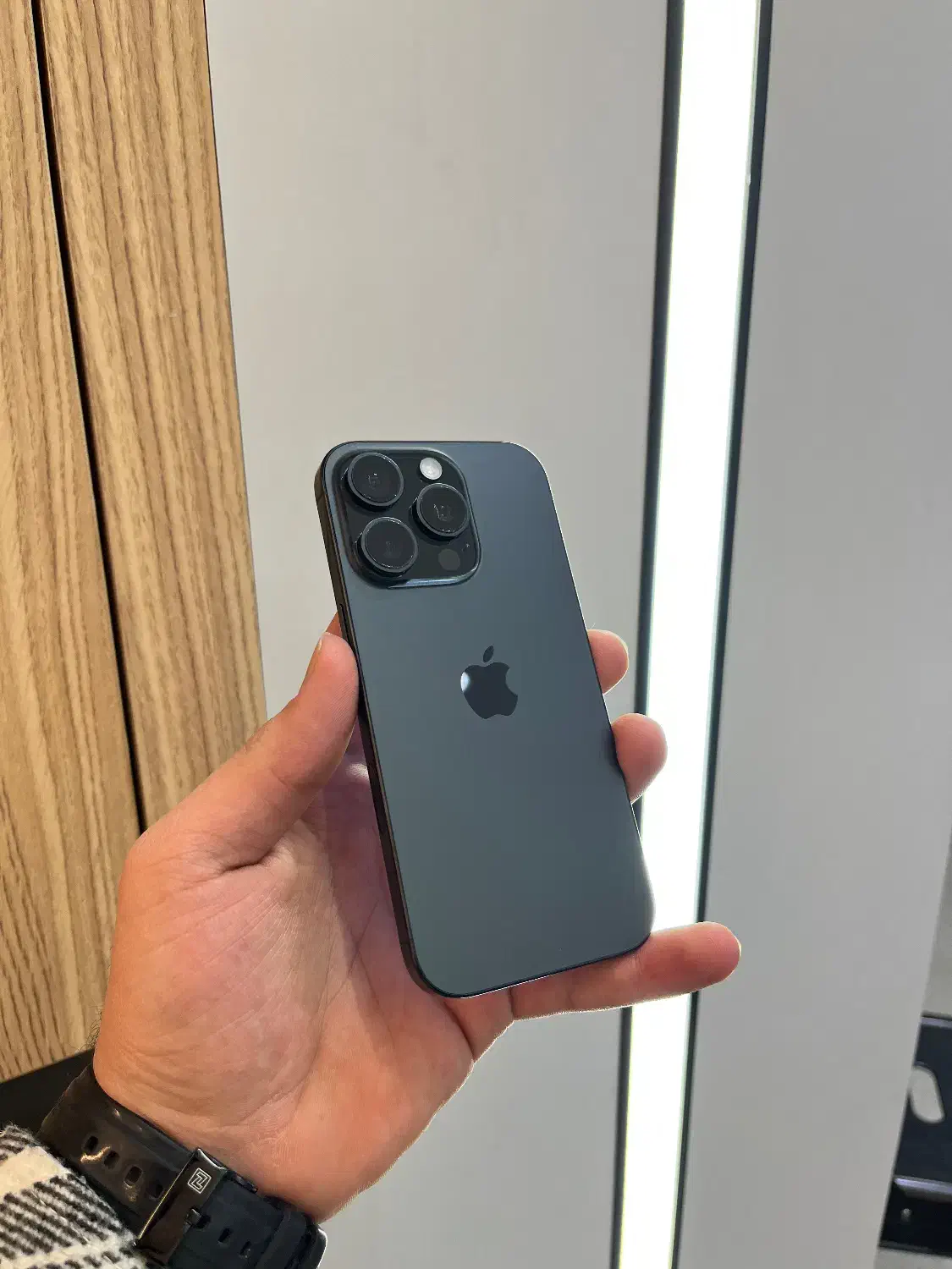 Iphone 16 pro ایفون ۱۶ پرو|موبایل|اصفهان, گلزار|دیوار