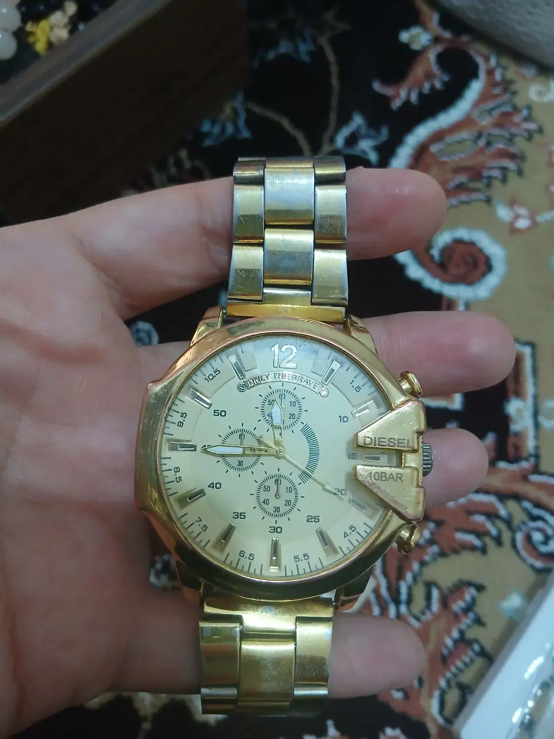 ساعت مچی طلایی سالم هردو سالمن|ساعت|اقبالیه, |دیوار