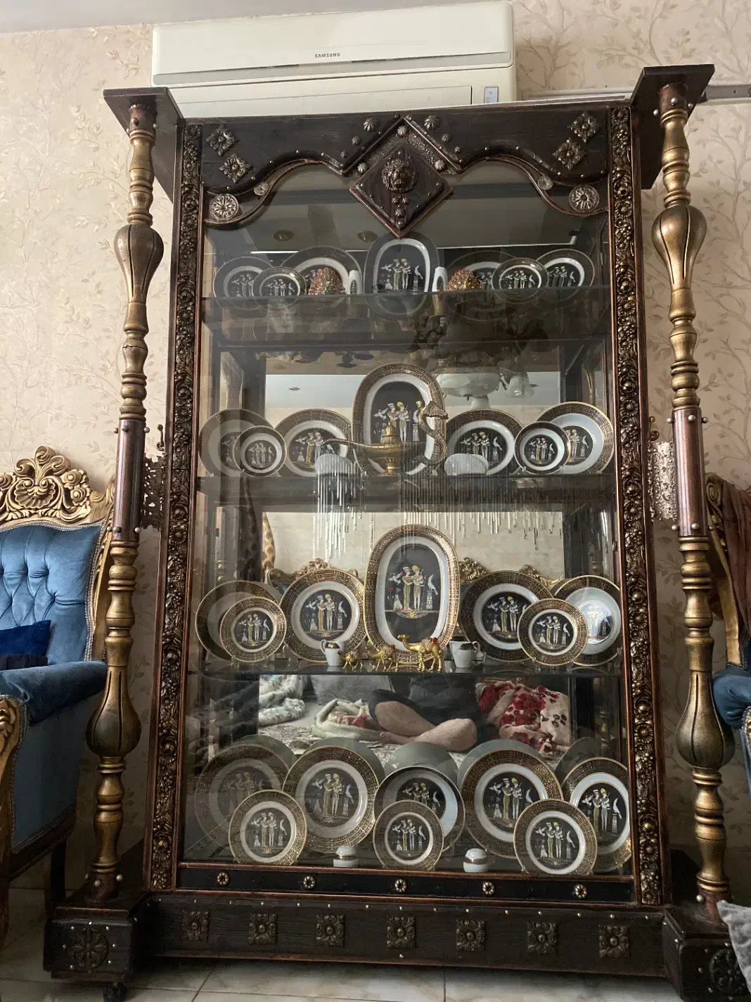 ویترین کلاسیک|بوفه، ویترین، کنسول|مشهد, محمدآباد|دیوار