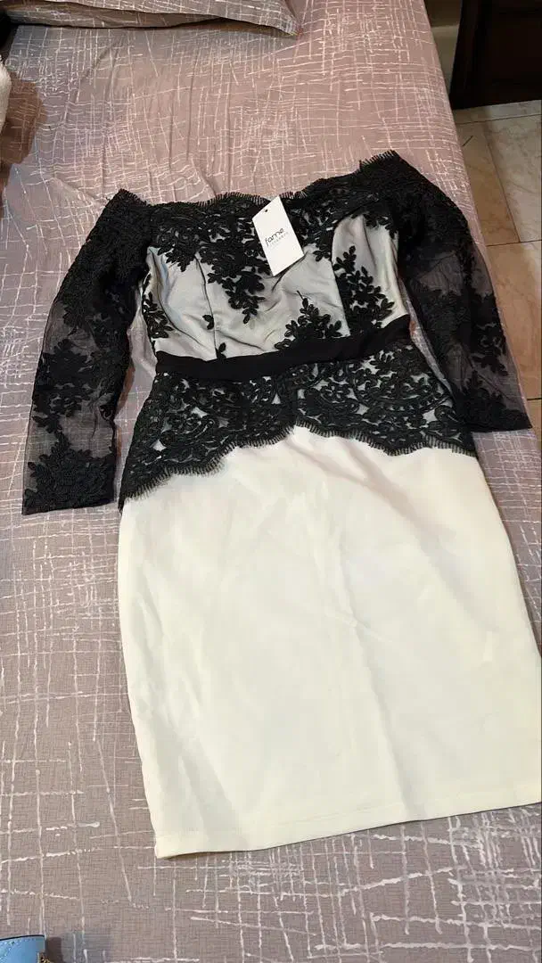 پوشاک زنانه|لباس|کرج, برغان|دیوار