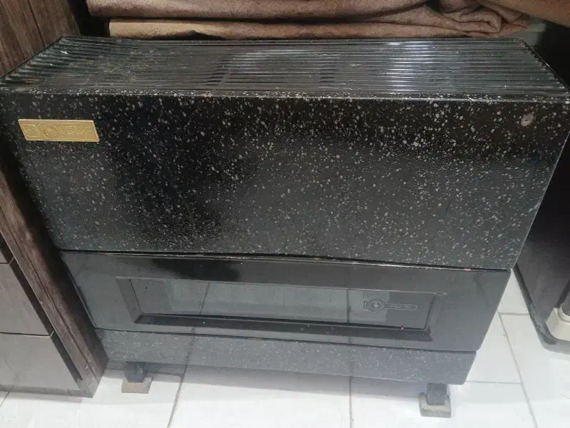 بخاری گازی مهیاگاز سالم و تمیز|بخاری، هیتر، شومینه|اقبالیه, |دیوار