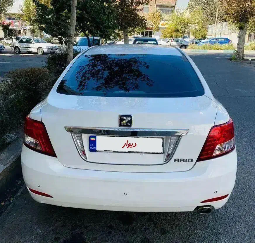 آریو مدل۹۸ دنده بیرنگ|خودرو سواری و وانت|تهران, تهرانپارس غربی|دیوار