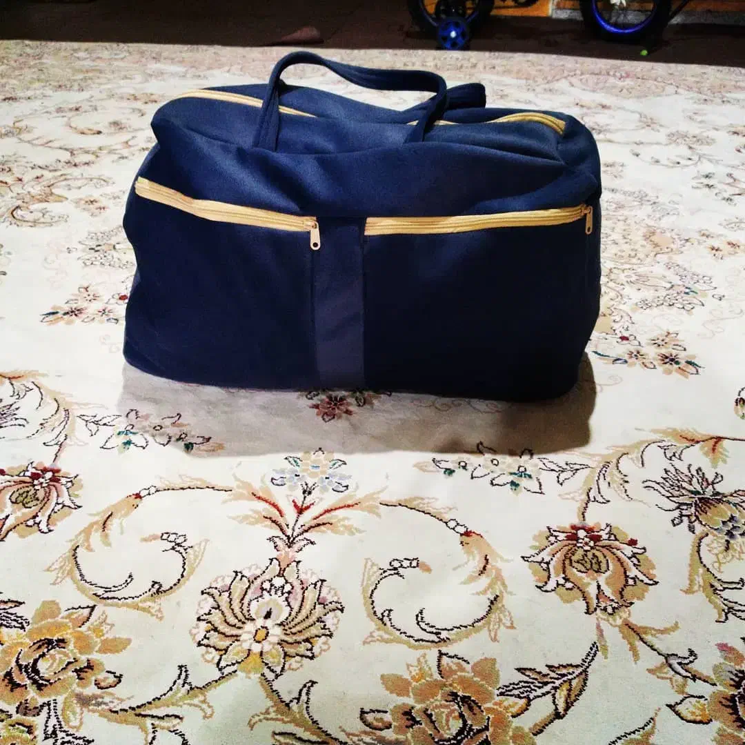 تولیدی دارم هرچی هنره ازپارچه ضخیم مبلی بلدم|خدمات پیشه و مهارت|سیمین شهر, |دیوار