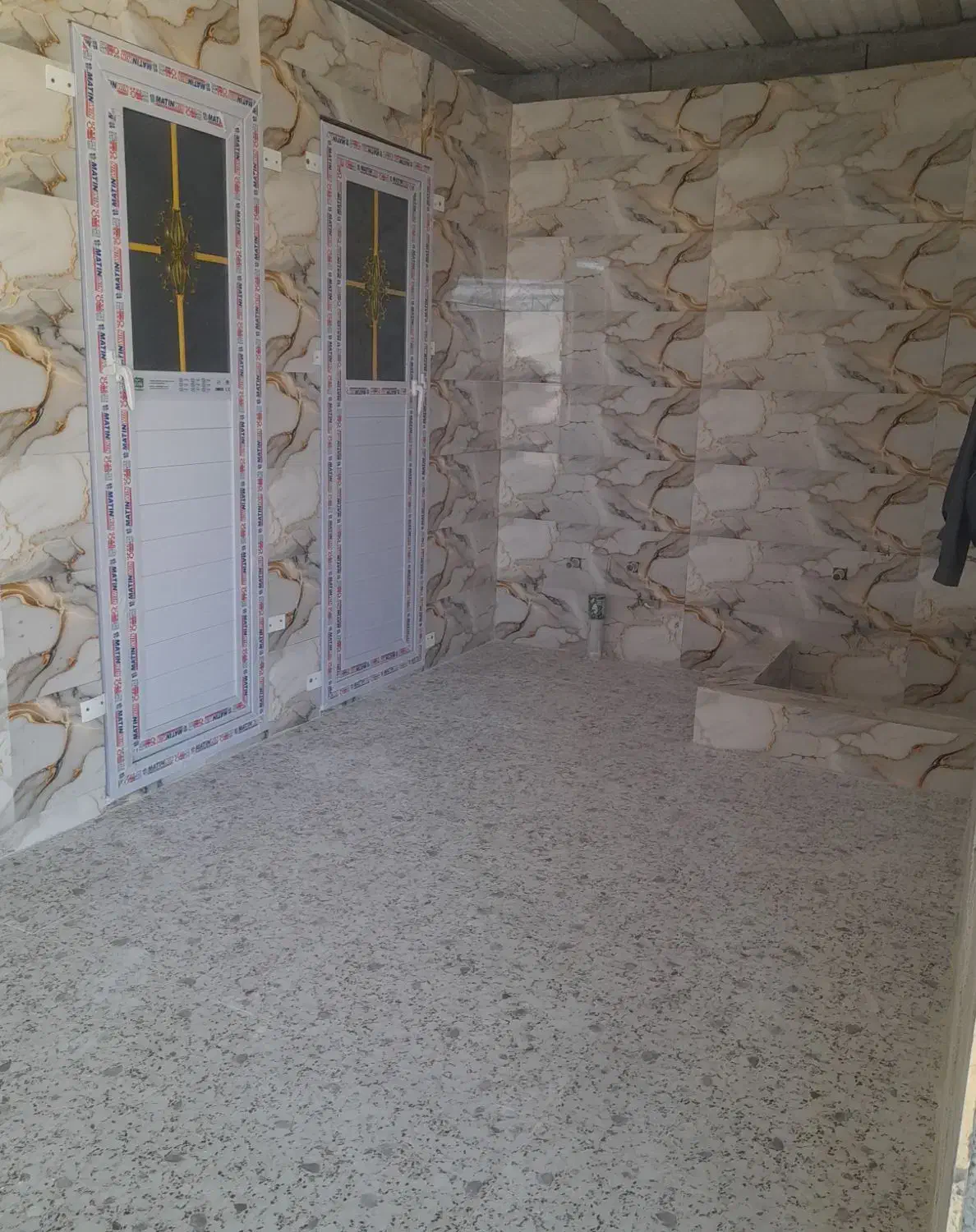 کاشی وسرامیک کاری|خدمات پیشه و مهارت|میناب, |دیوار