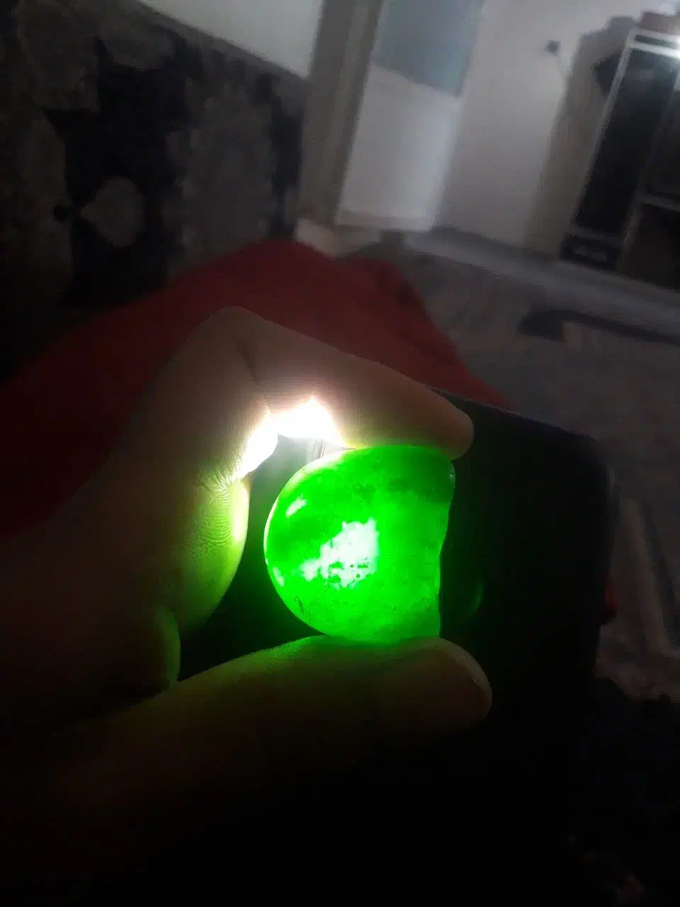 سنگ  زیبا نور عبور میده سبز   معاوضه با نقره|جواهرات|قم, میرزائیه|دیوار