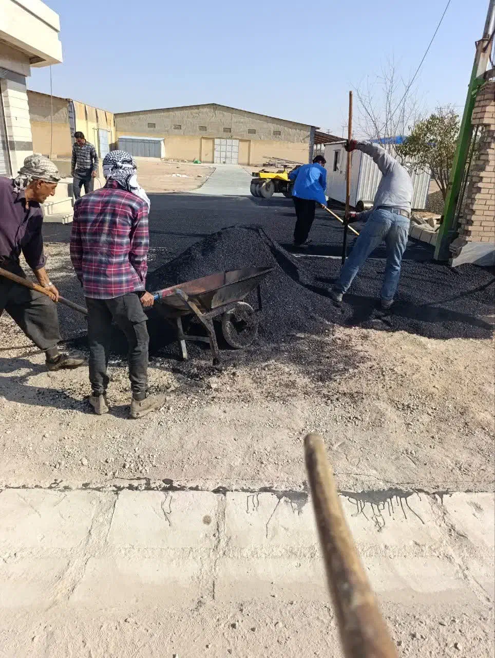 لکه گیری و تعمیرات آسفالت ایزوگام|خدمات پیشه و مهارت|نجفآباد, گلدشت|دیوار