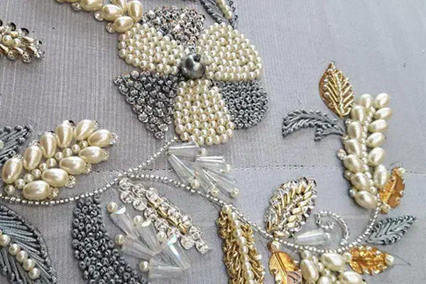 اموزش جواهر دوزی/سنگ دوزی ویژه بانوان|خدمات آموزشی|باقرشهر, |دیوار