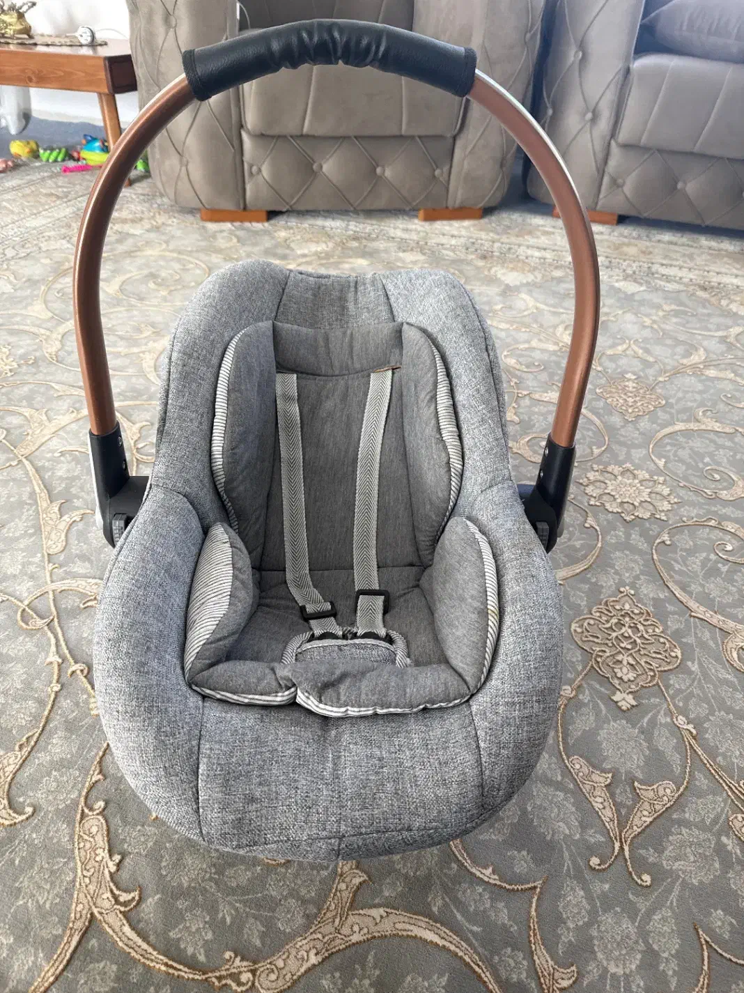 کرییر|کالسکه و لوازم جانبی|قروه, |دیوار