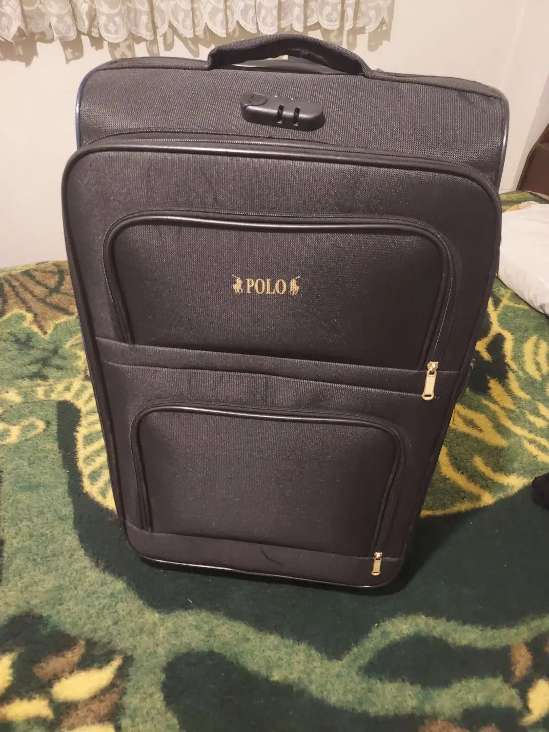 چمدان کاملا نو زیر قیمت کل بازار سایز بزرگ و متوسط|کیف، کفش، کمربند|فردیس, ثابتی|دیوار