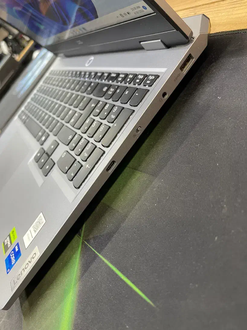 Lenovo LOQ|رایانه همراه|تهران, چهارصد دستگاه|دیوار
