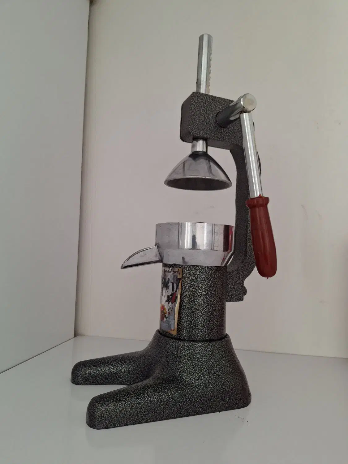 آب انار گیری|آبمیوهگیر و آبمرکباتگیر|کرمانشاه, |دیوار