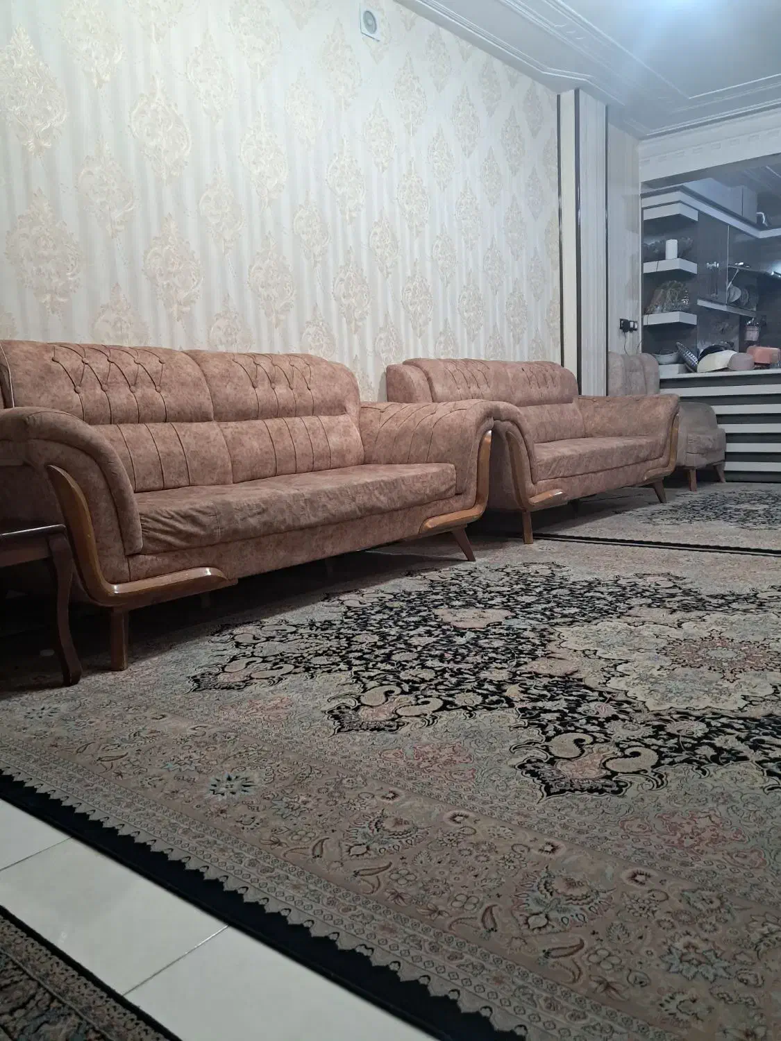 مبل|مبلمان خانگی و میز عسلی|شهرکرد, |دیوار