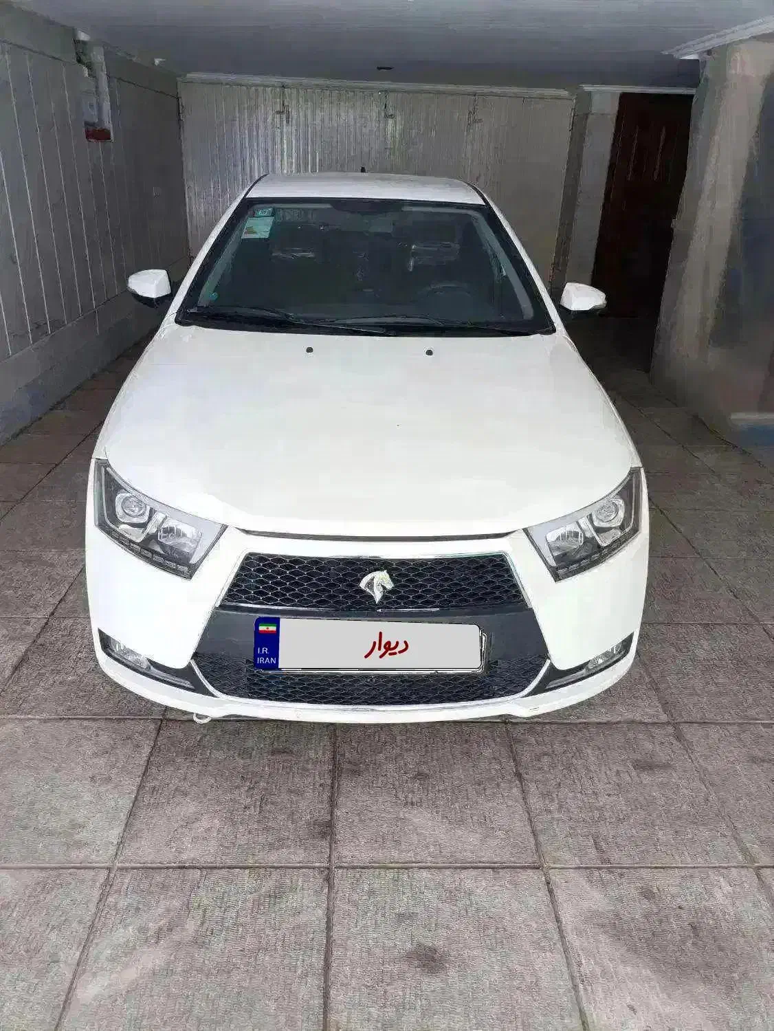 دناپلاس مدل1402|خودرو سواری و وانت|اصفهان, باغ نگاره|دیوار