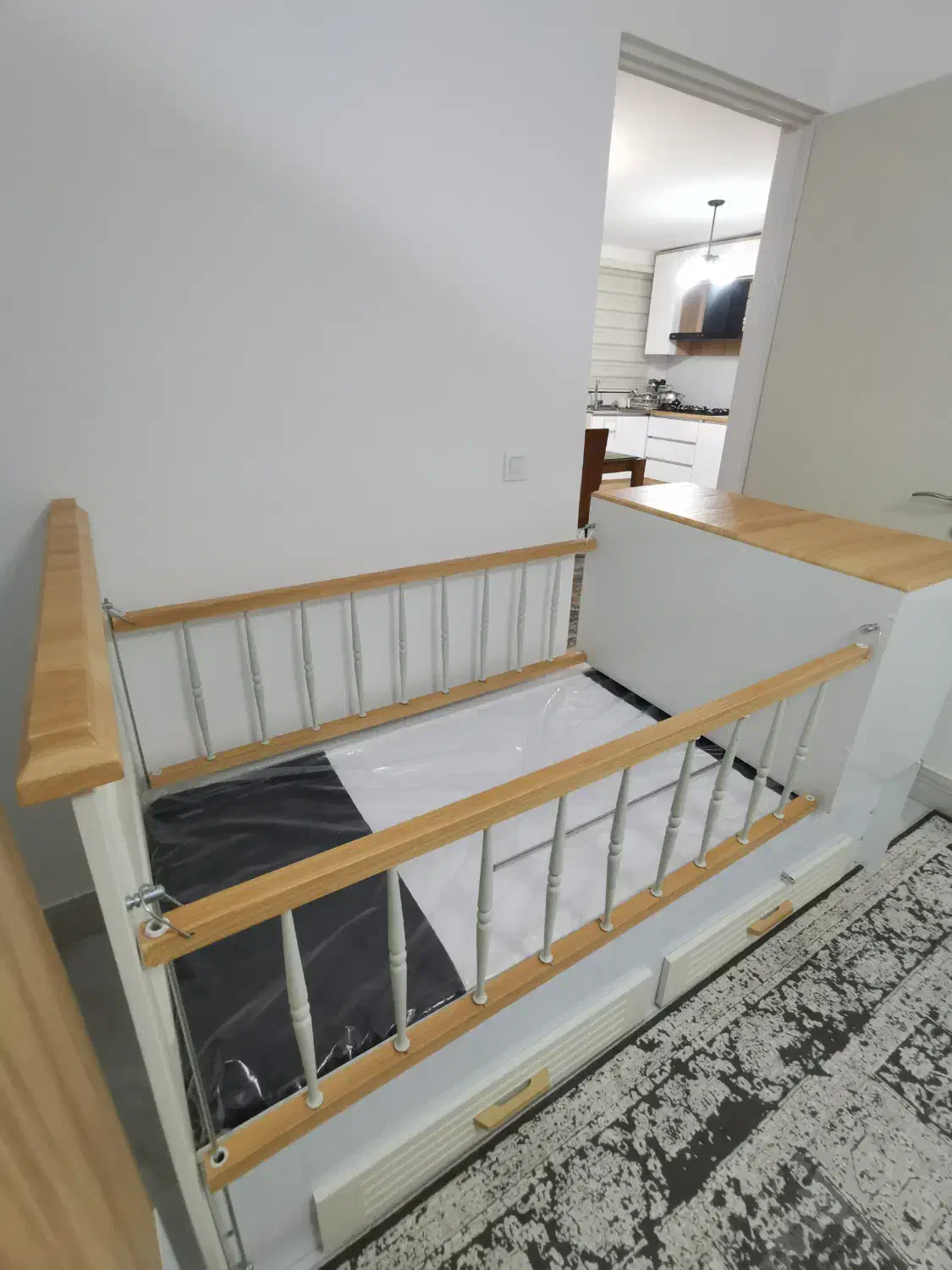 تخت دو منظوره کودک و نوجوان|تخت و سرویس خواب|ساری, |دیوار