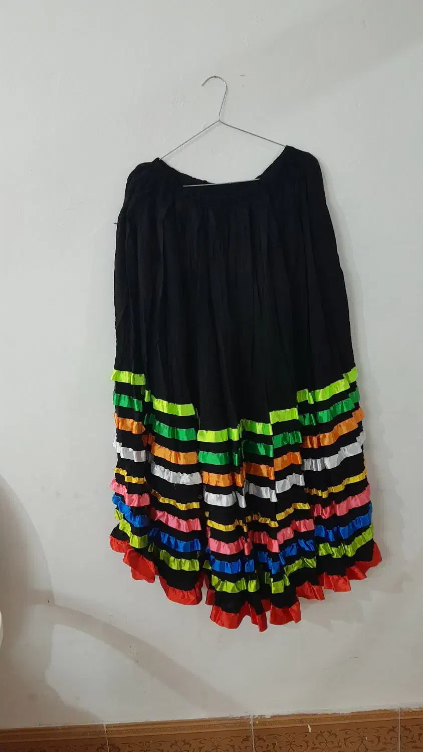 لباس گیلانی (قاسم آبادی)|لباس|مشهد, ابوذر|دیوار