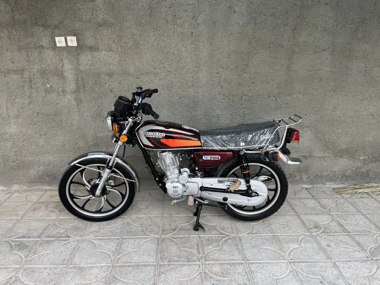موتور 200زمرد کویر|موتورسیکلت|قیروکارزین, |دیوار