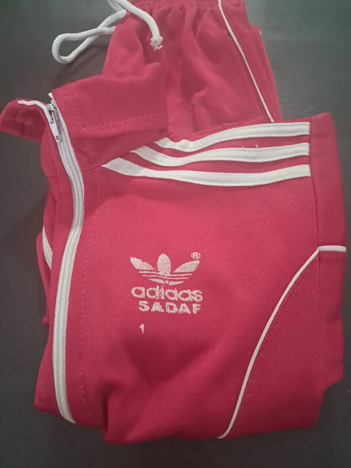 لباس ورزشی|لباس|یاسوج, |دیوار