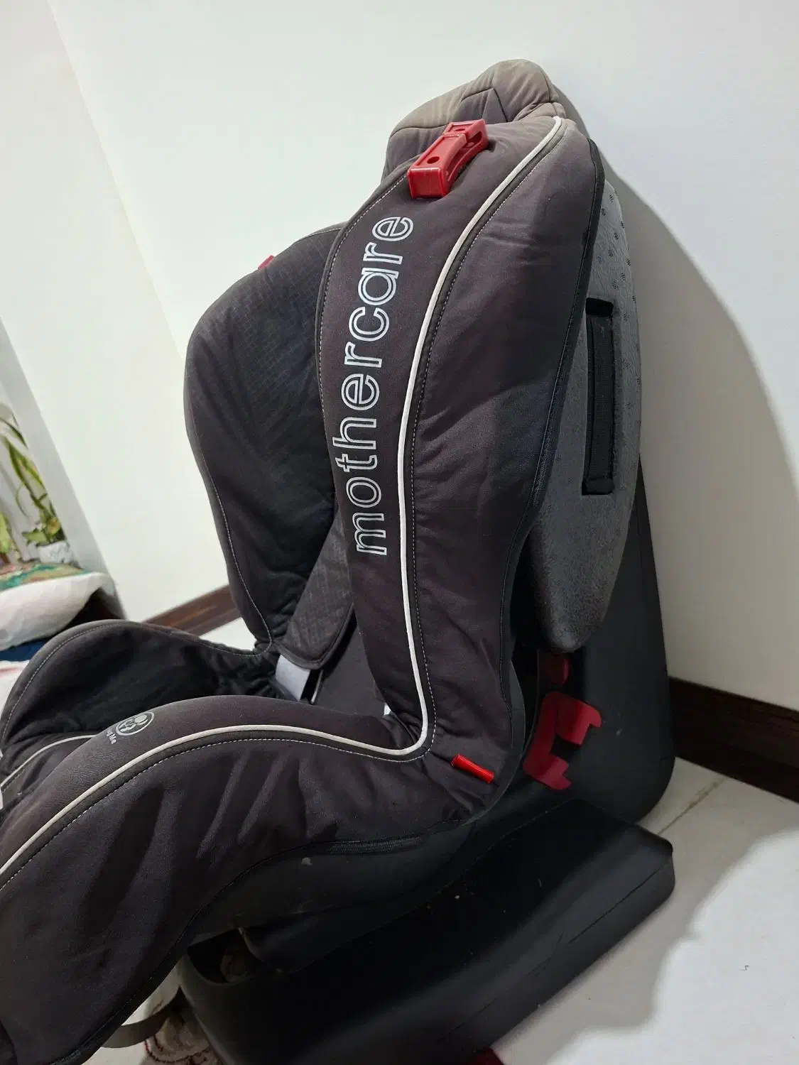 صندلی ماشین بچه|تخت و صندلی بچه|گلستان (تهران), |دیوار