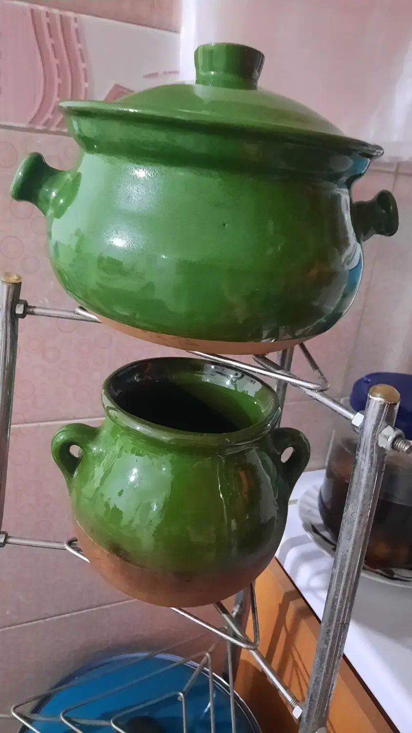 دیگ سفالی|ظروف پختوپز|بندر انزلی, کوی بهار|دیوار