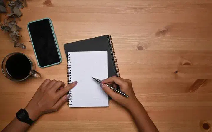 سناریو نویس خانم|استخدام هنری و رسانه|یزد, |دیوار