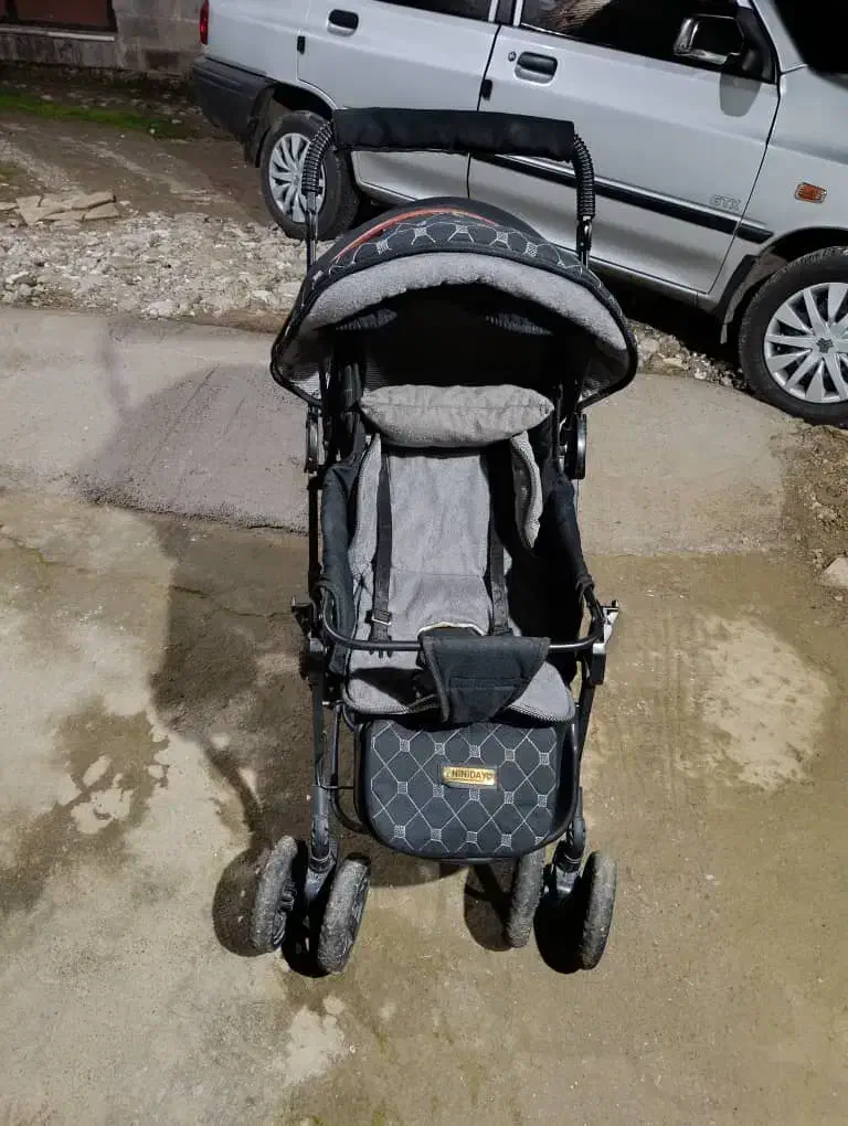 کالسکه کودک مناسب دختر یا پسر|کالسکه و لوازم جانبی|رشت, لاکان شهر|دیوار