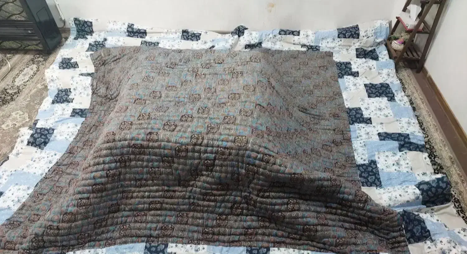 لحاف کرسی 4/20 در 4/20 متر مربع با وسط ترمه سلطنتی|رختخواب، بالش، پتو|تهران, شهید رجایی|دیوار