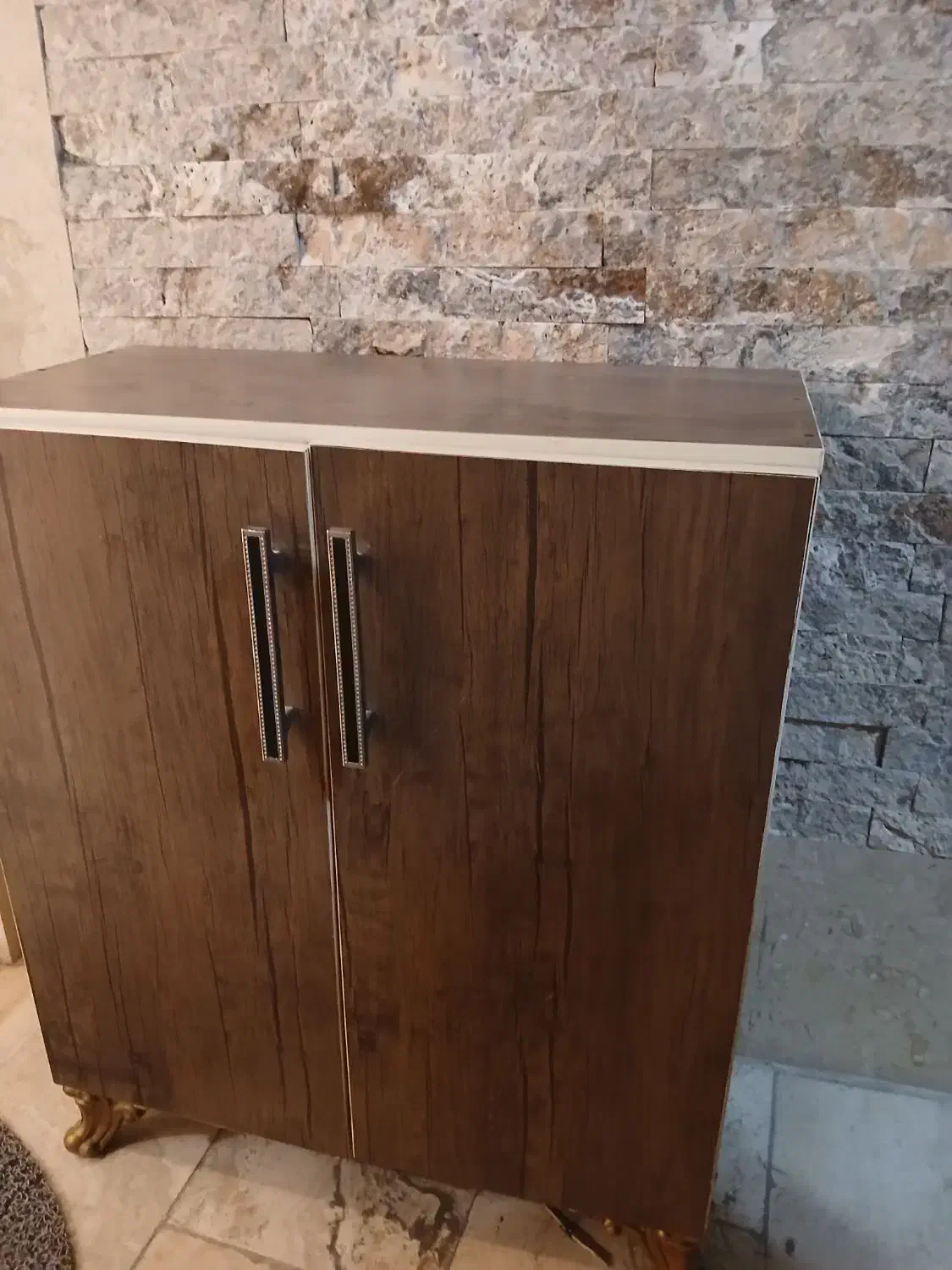 جاکفشی|جاکفشی، کمد، دراور|بندر انزلی, کلیور|دیوار