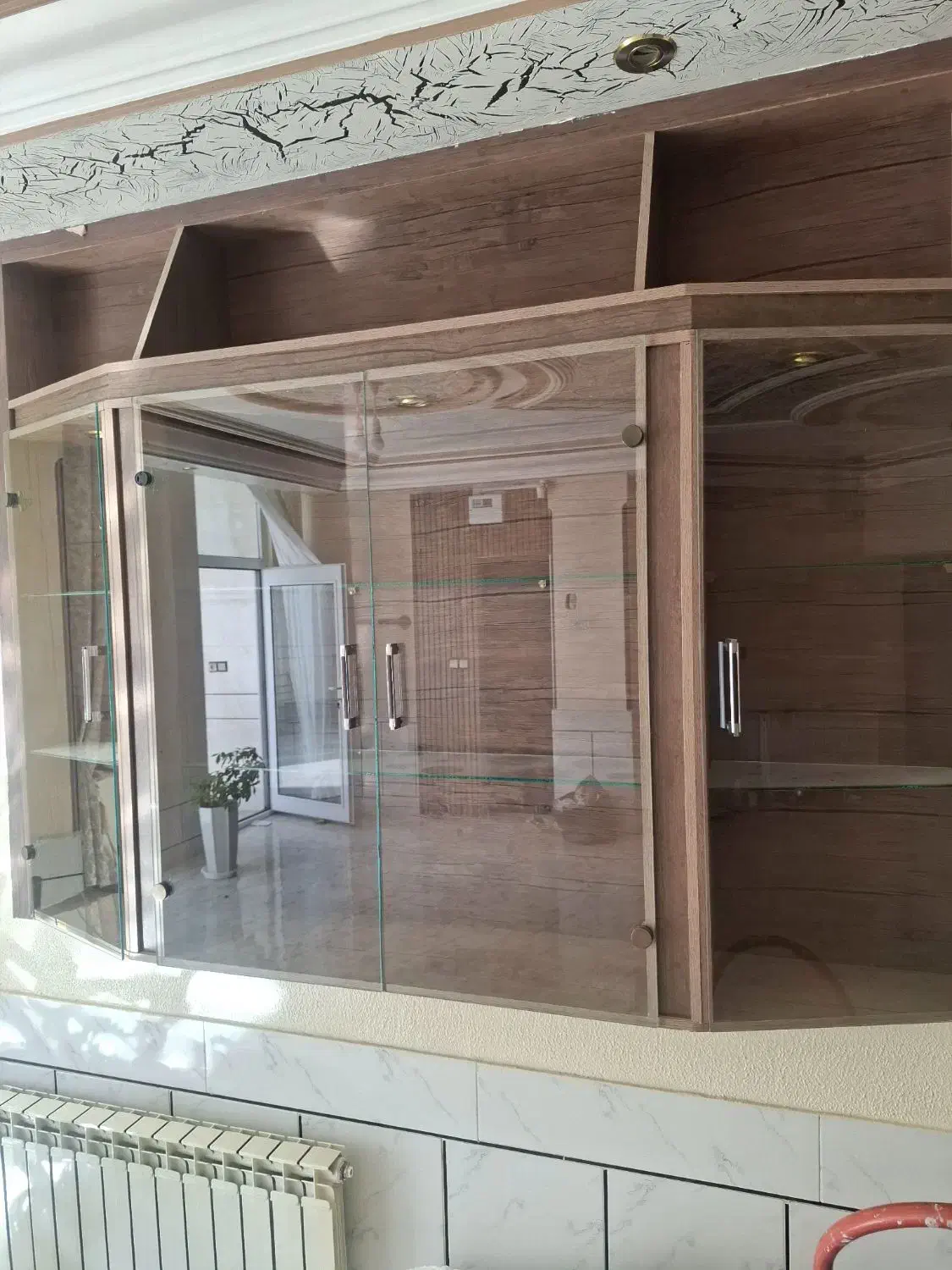 ویترین درحد نو|بوفه، ویترین، کنسول|شاهین‌شهر, گزبرخوار|دیوار