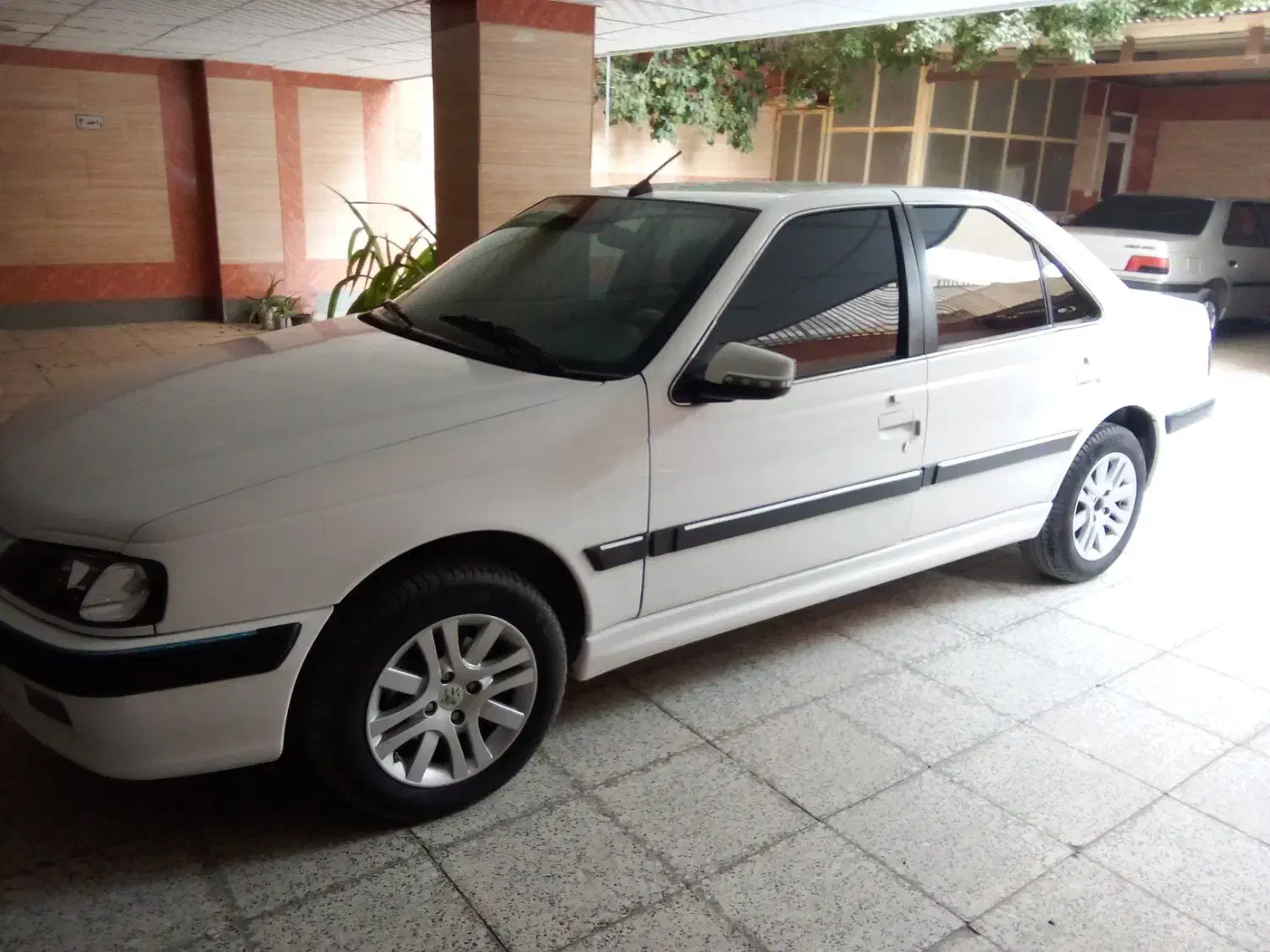 پژو پارس سفارشی|خودرو سواری و وانت|بندرعباس, |دیوار