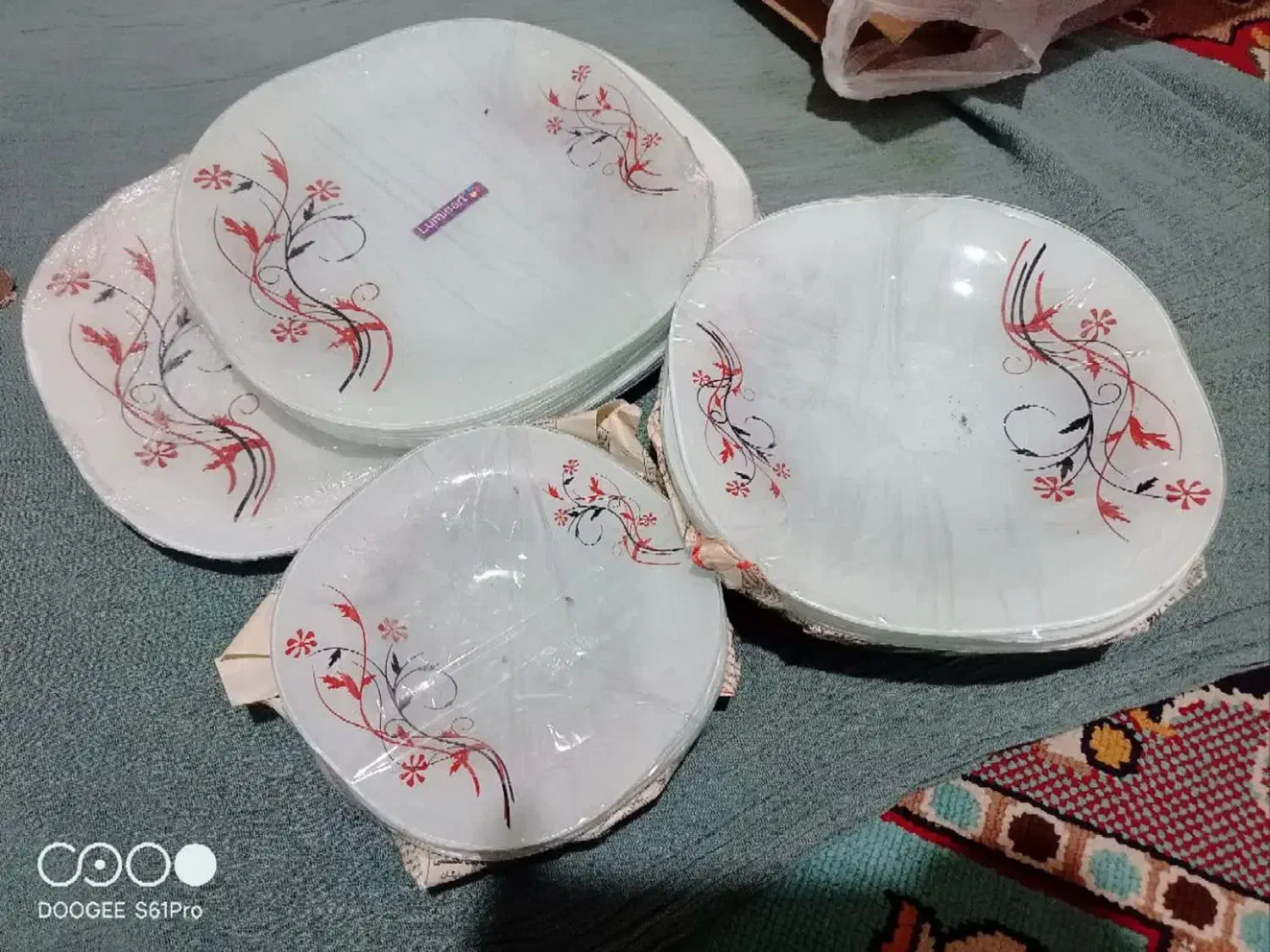 سرویس اکروپال شیشه ای و پارچ و با پنج عدد لیوان|ظروف سرو و پذیرایی|تهران, پاسداران|دیوار