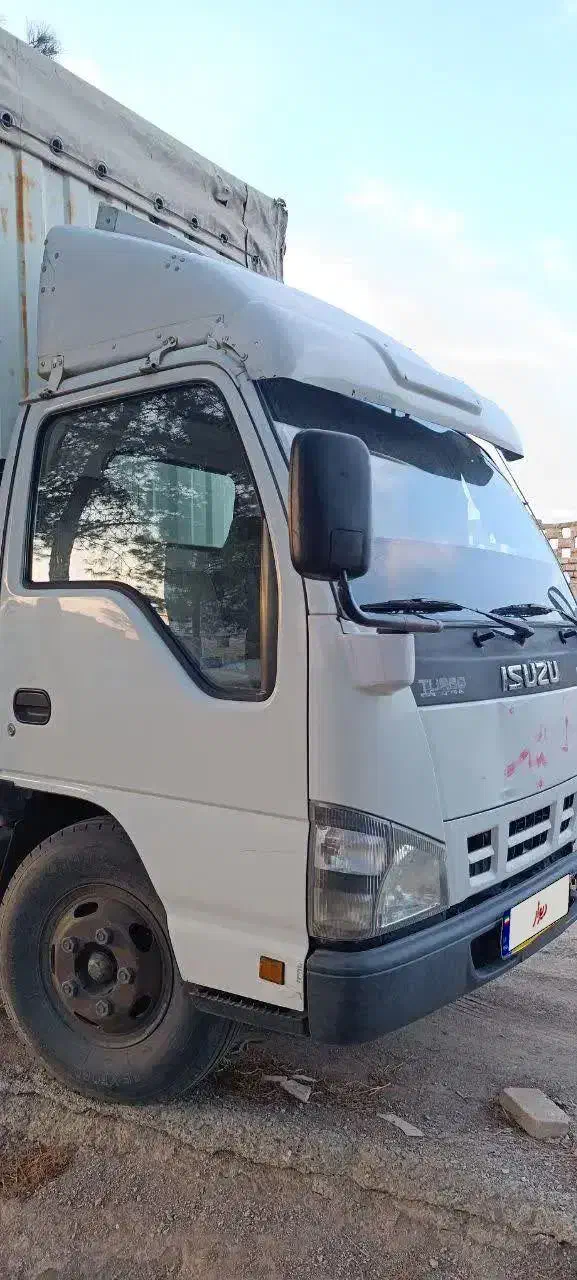 ایسیزو|خودرو سنگین|نائین, |دیوار