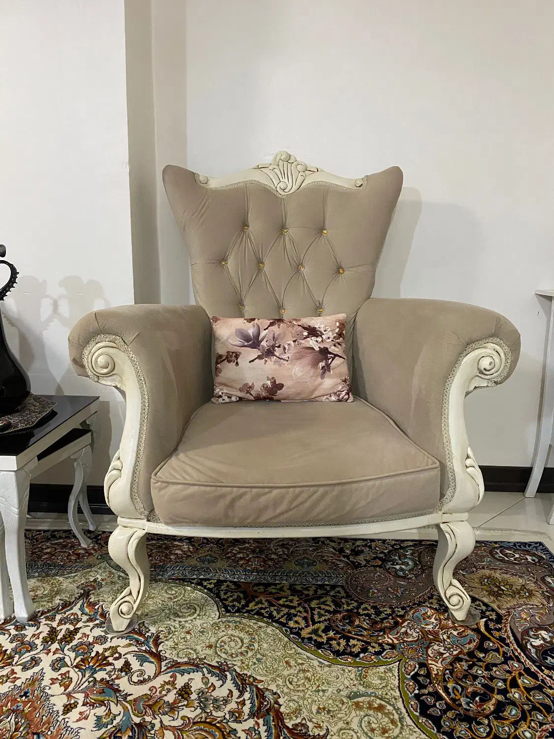 مبل ۷نفره با میز و عسلی|مبلمان خانگی و میز عسلی|گلپایگان, |دیوار