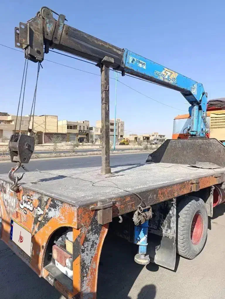 خاور۶۰۸ جرثقیل|خودرو سنگین|یزد, |دیوار