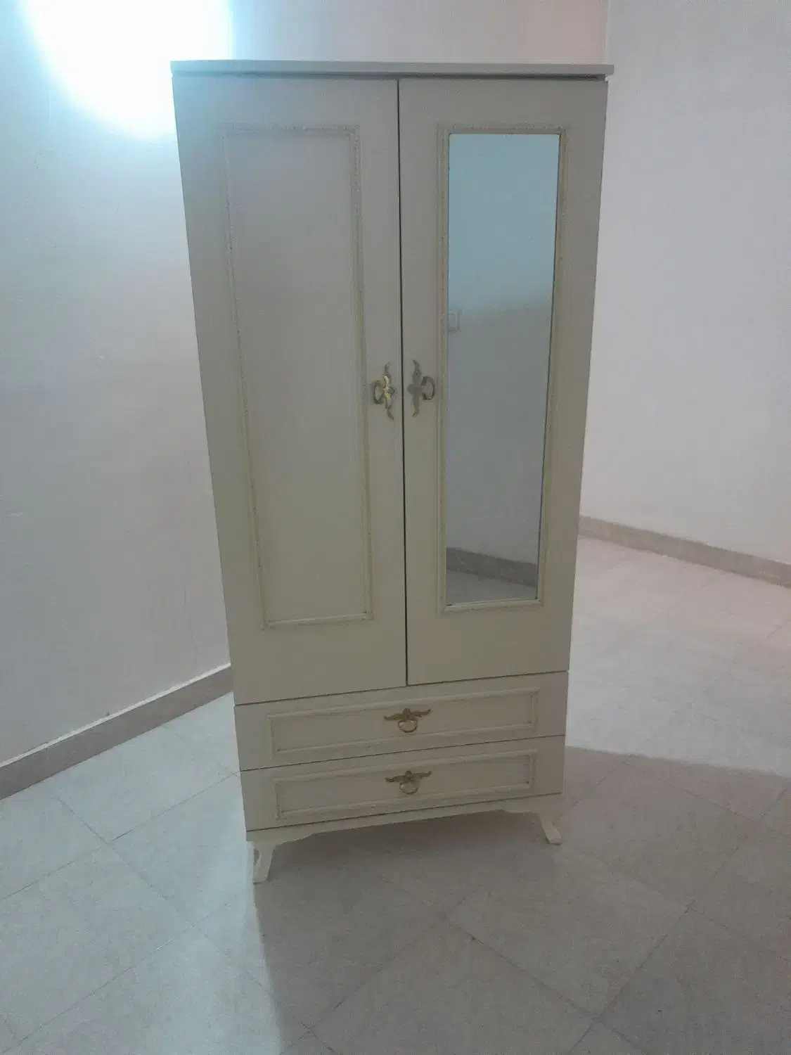 فروش ۱عددکمدلباسی وپاتختی|جاکفشی، کمد، دراور|پیشوا, |دیوار