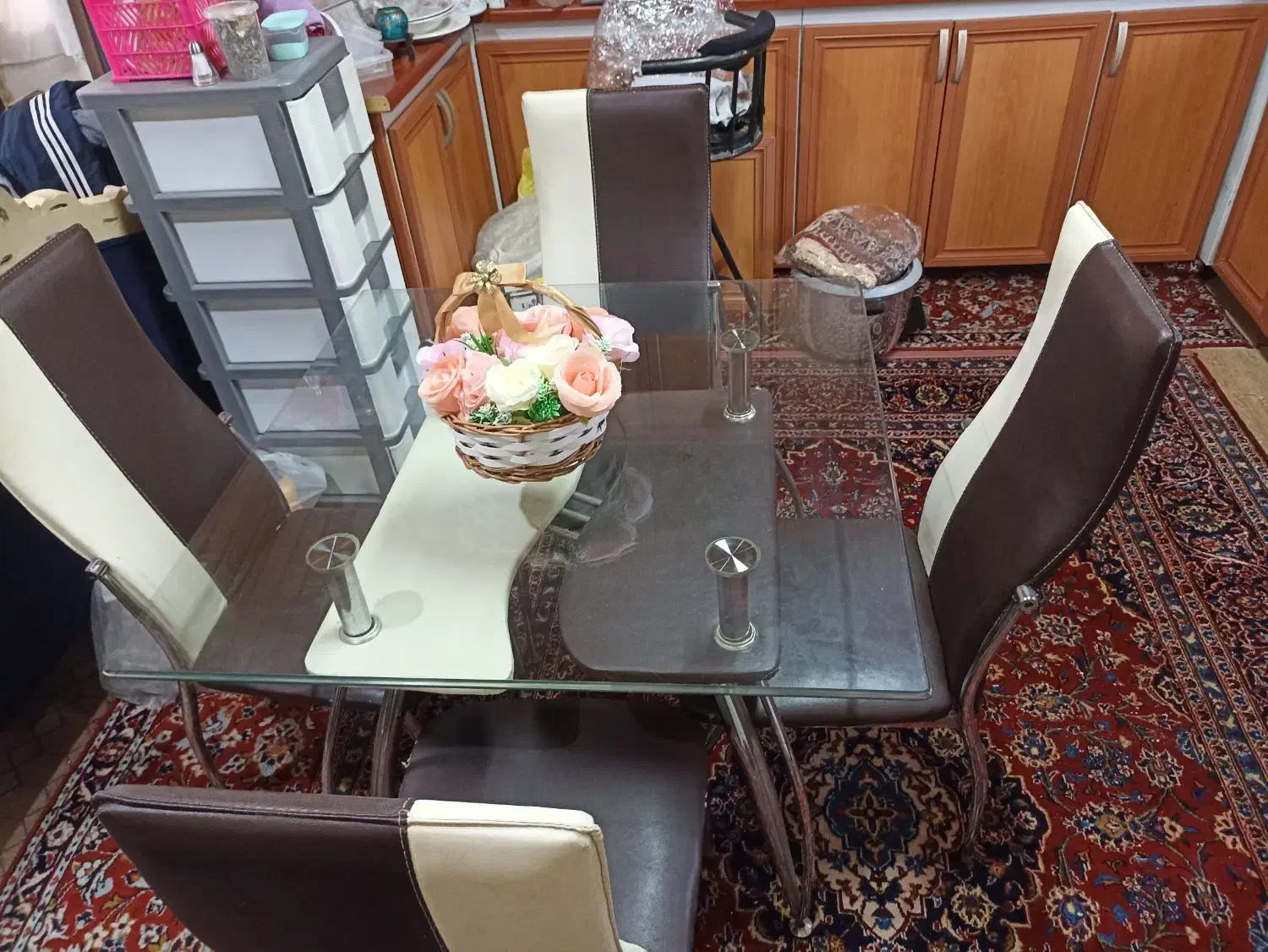 میز ناهارخوری چهارنفره|میز و صندلی غذاخوری|نور, |دیوار