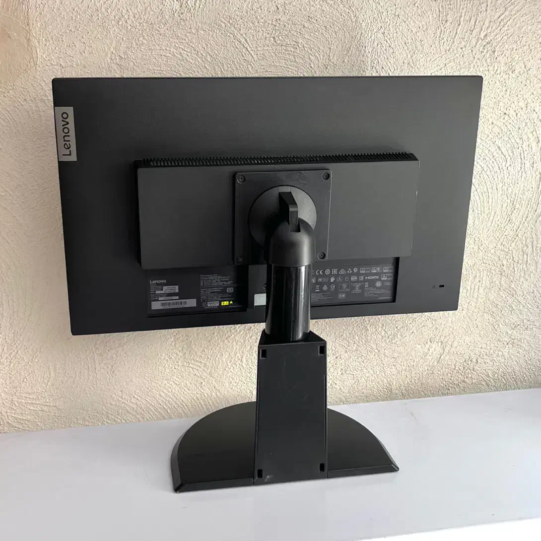 مانیتور سایز ۲۲ اینچ HDMI خور درحدنو|قطعات و لوازم جانبی رایانه|شیراز, دلگشا|دیوار