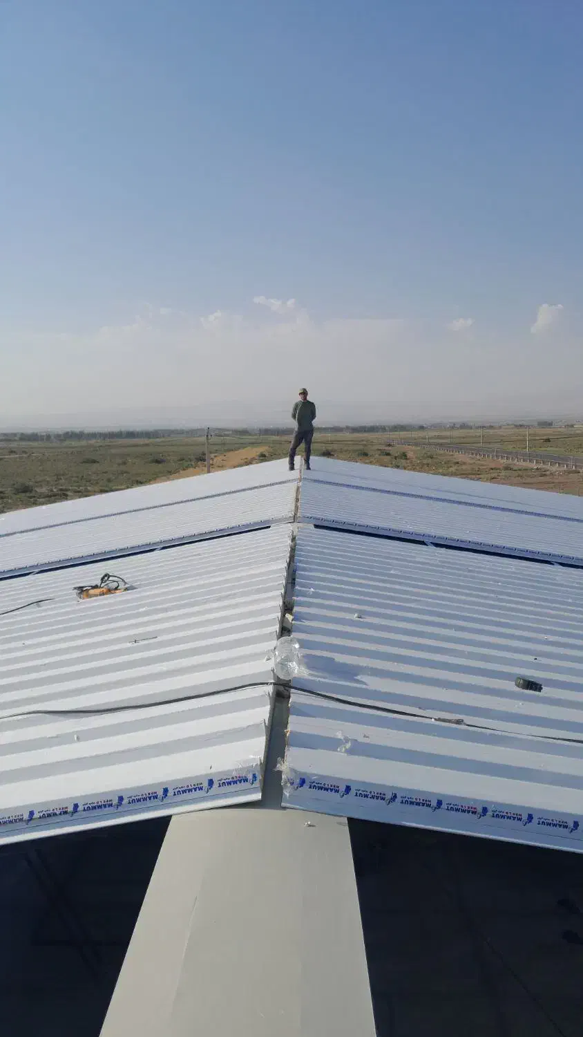 نصب شیروانی و پانل ساندویجی دیواری و سقف|خدمات پیشه و مهارت|بستان آباد, |دیوار