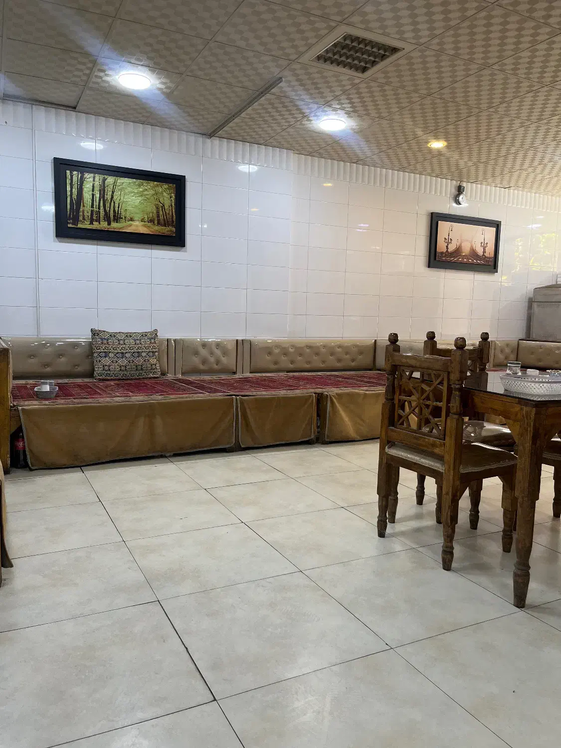 خانوم جهت کار در آشپرخانه|استخدام خدمات فروشگاه و رستوران|ایلام, |دیوار